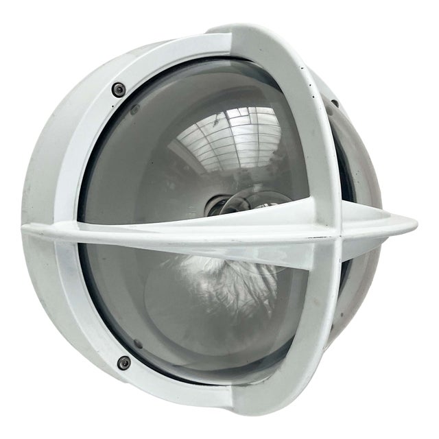 Mid-Century Modern Danish Pirat White Metal Outdoor Wall Lamp by Eva and Nils Koppel, Gert Edstrand for Nordisk Solar, 1960s For Sale