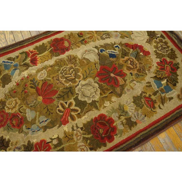 1880s Tan Ecru Rose Medallion Antique American Hooked Rug 3'3'' X 5' Woven Wool Carpet For Sale In New York - Image 6 of 10