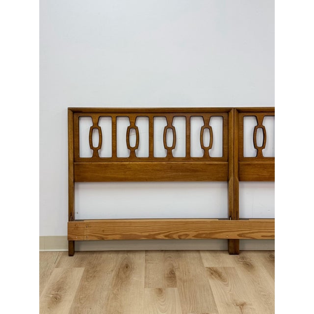 Mid 20th Century Vintage MCM Drexel Meridian Style King Headboard Collectible Walnut Bed Made From Twin For Sale - Image 5 of 12