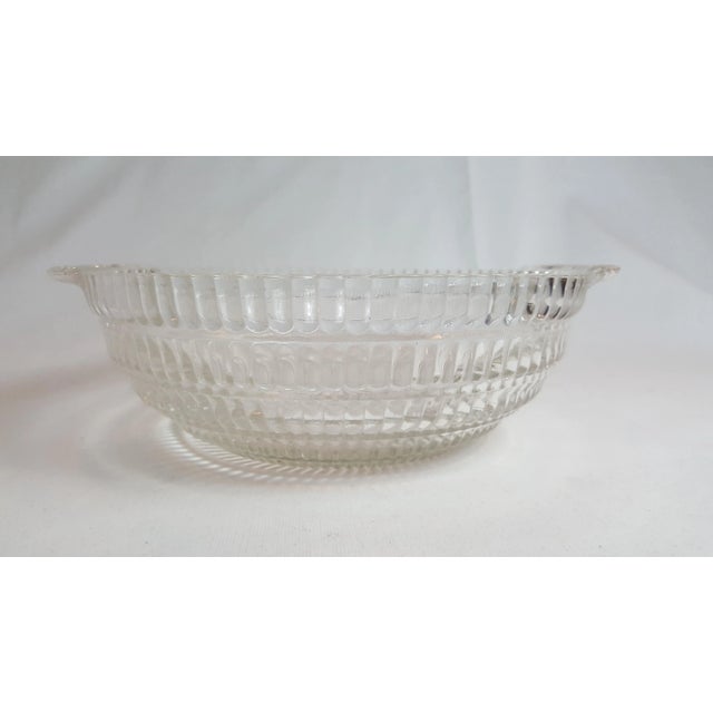 Beautiful Hazel Atlas Bee Hive glass serving bowl. Gorgeous alone or with fruit, decor, or food.