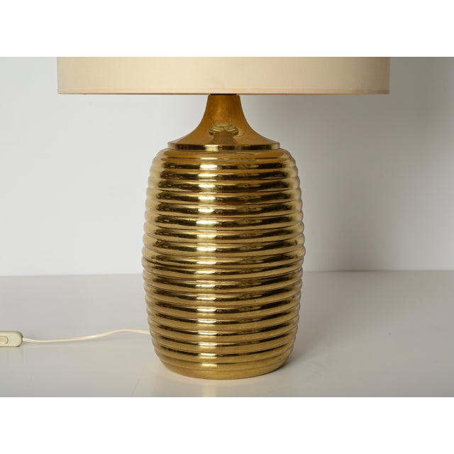 Beige Mid-Century Italian Table Lamp in Brass with Beige Lampshade by Tommaso Barbi, 1970s For Sale - Image 8 of 16