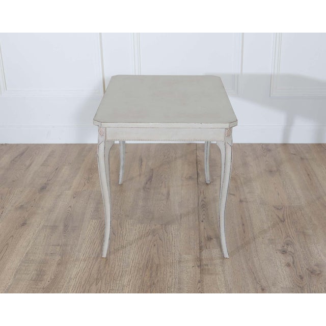 Wood Early 20th Century Swedish Coffee Table with Graceful Cabriole Legs For Sale - Image 7 of 8