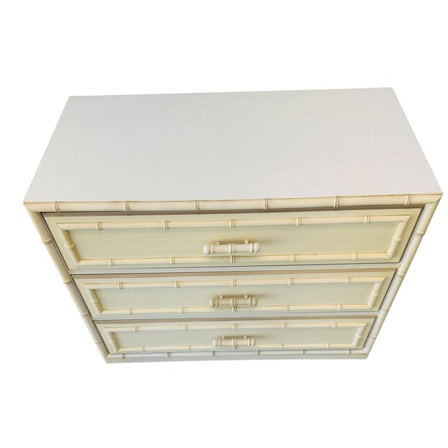 Hollywood Regency Vintage Dixie Aloha Faux Bamboo 3-Drawer Bachelor’s Chest - Original Cream Finish - Palm Beach Regency For Sale - Image 3 of 12