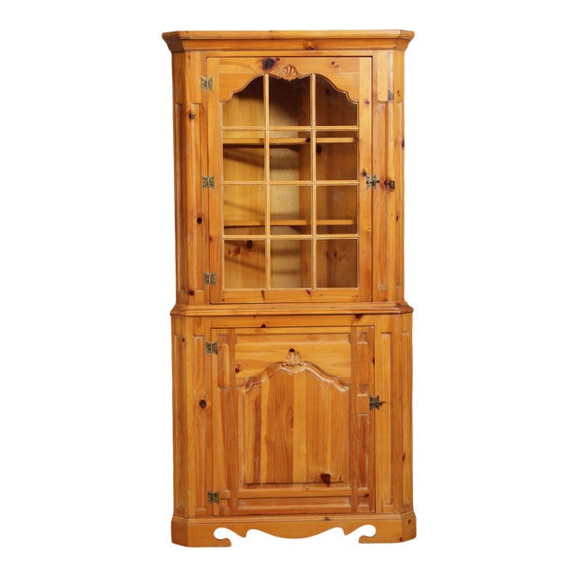 Thomasville Country French Style Vintage Pine Corner Chairish