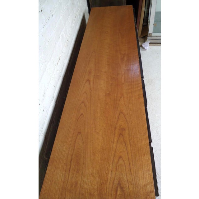 Mid-Century Modern Credenza by Henredon, Attributed For Sale - Image 9 of 10