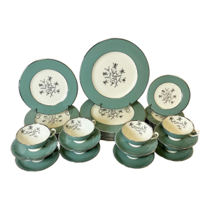1970s Vintage Hollywood Regency Art Nouveau Lenox Kingsley China Dinnerware - (8) 5 Pc Place Settings - 40 pcs