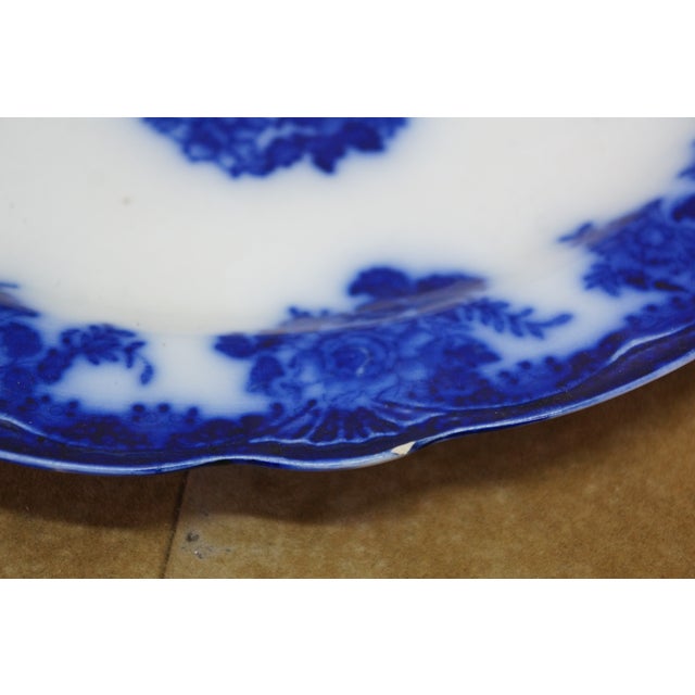 Blue 5 Pc Antique New Wharf Pottery Waldorf Flow Blue Porcelain Dinnerware Bowl Plate For Sale - Image 8 of 17