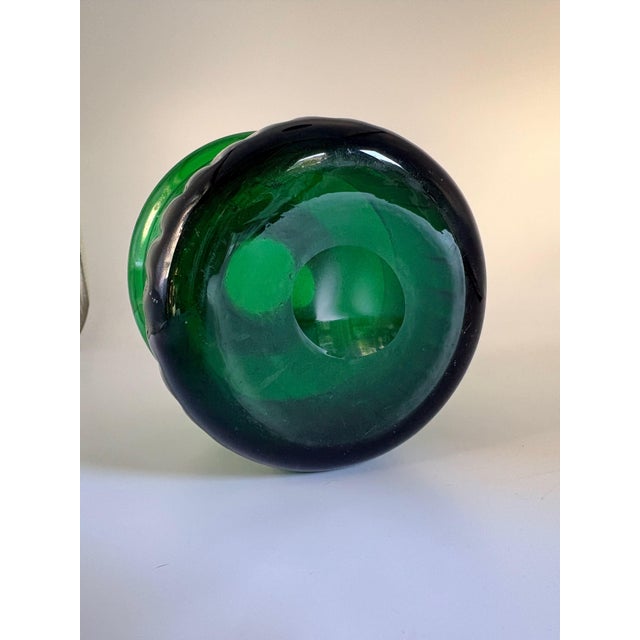 Mid-Century Emerald Green Glass Collar Vase attributed to Bertil Vallien for Boda / Åfors, 1960s For Sale - Image 11 of 14