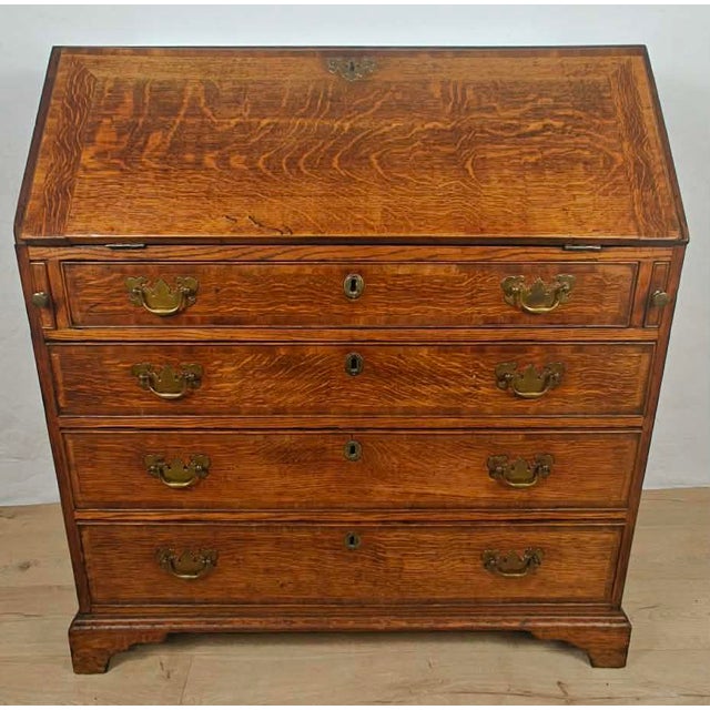 Antique English George III Writing Bureau in Oak, 18th Century For Sale - Image 12 of 18