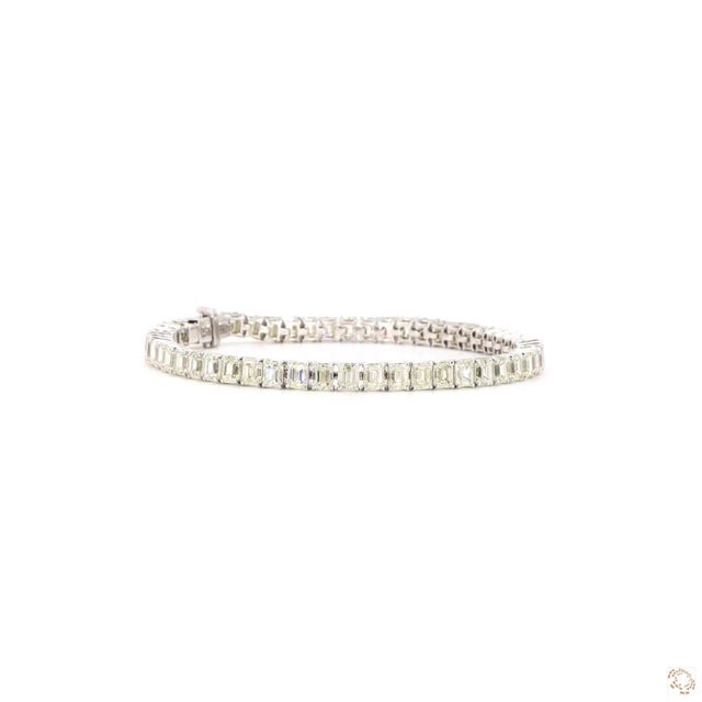 16.12 Carat Emerald Cut Diamond Bracelet For Sale - Image 9 of 9