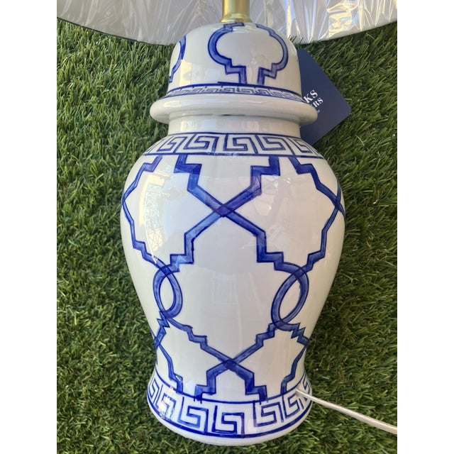 Mid-Century Modern 1990s Blue & White Ginger Jar Table Lamps W/Shades by Brooks Brothers For Sale - Image 3 of 5