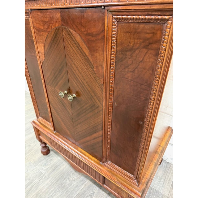 Vintage Georgian Revival Mahogany Cabinet For Sale - Image 10 of 12