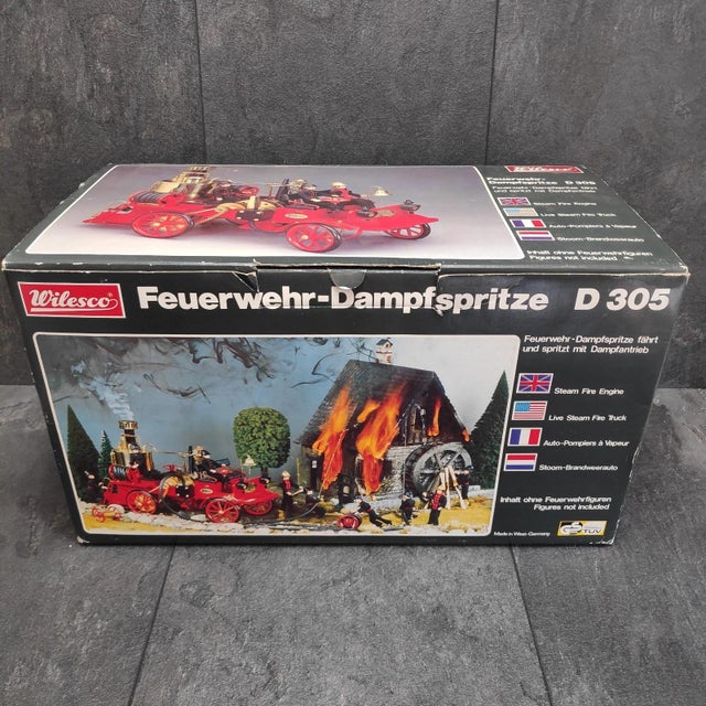 Wilesco Steam Pump D 305 Fire Brigade Steam Engine, 1980s, in Good conditions. Designed 1980 to 1989 This piece has an...