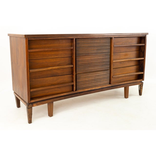 Bassett Mid Century Curved Front Walnut 9 Drawer Lowboy Dresser