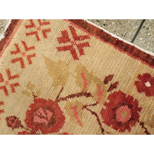 Mid 20th Century Galerie Shabab Collection Mid-20th Century Turkish Anatolian Throw Rug For Sale - Image 5 of 6