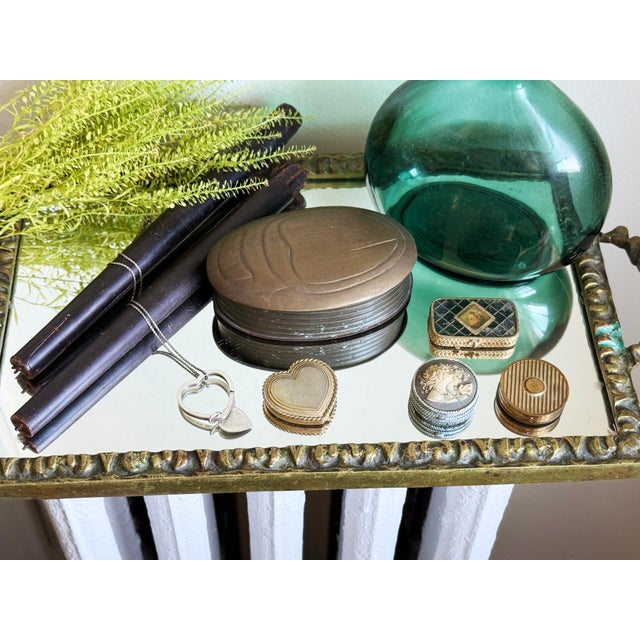 Vintage 1973 Estée Lauder "Portrait" Solid Perfume Compact. For Sale - Image 13 of 15