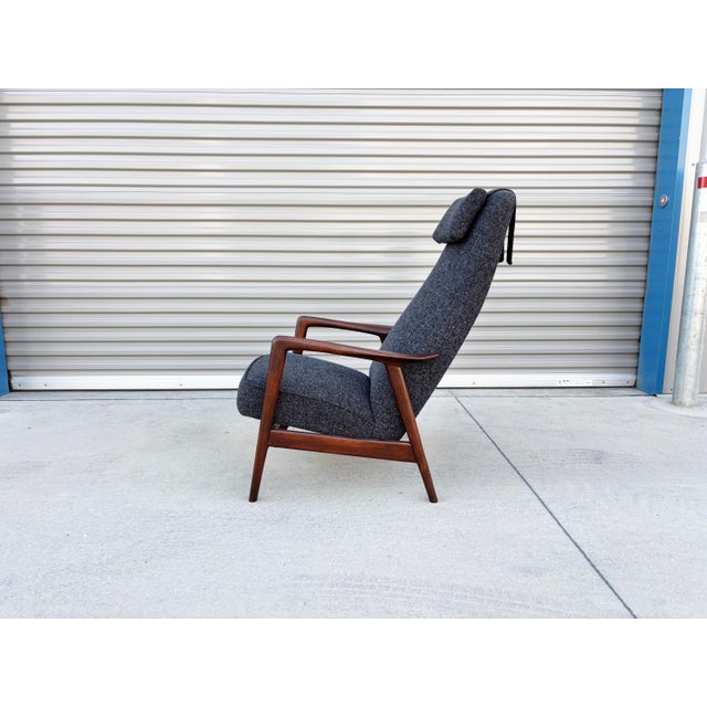 Mid Century Walnut Recliner Lounge Chair & Ottoman Attributed to Alf Svensson for Dux For Sale - Image 10 of 15