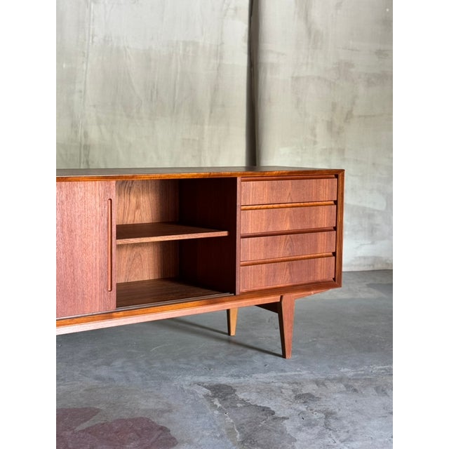 Brown 1960s Mid-Century Danish Sideboard Attributed to Knud Nielsen for Løsning Mobelfabrik For Sale - Image 8 of 18