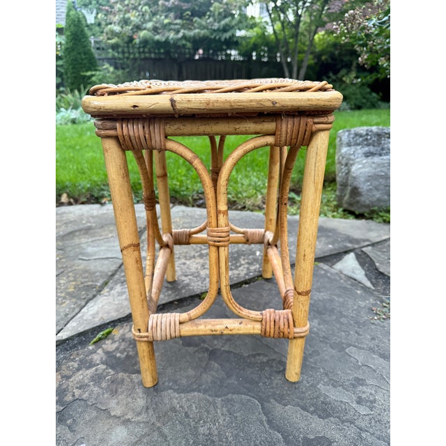 Mid 20th Century Vintage Wicker Rattan End / Drinks Table Mid 20th Century For Sale - Image 5 of 14