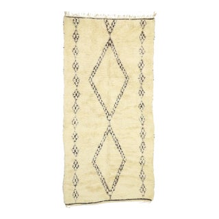 Beni Ourain Moroccan Rug - 06'04 x 12'09 For Sale