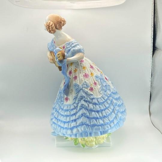 Herend Deryne (Mrs. Dery) Large 14” Porcelain Figure: Woman With Guitar/Mandolin (Blue Gown, Floral Motifs) Ligeti Early Mark, Vintage #5753 For Sale In Philadelphia - Image 6 of 18
