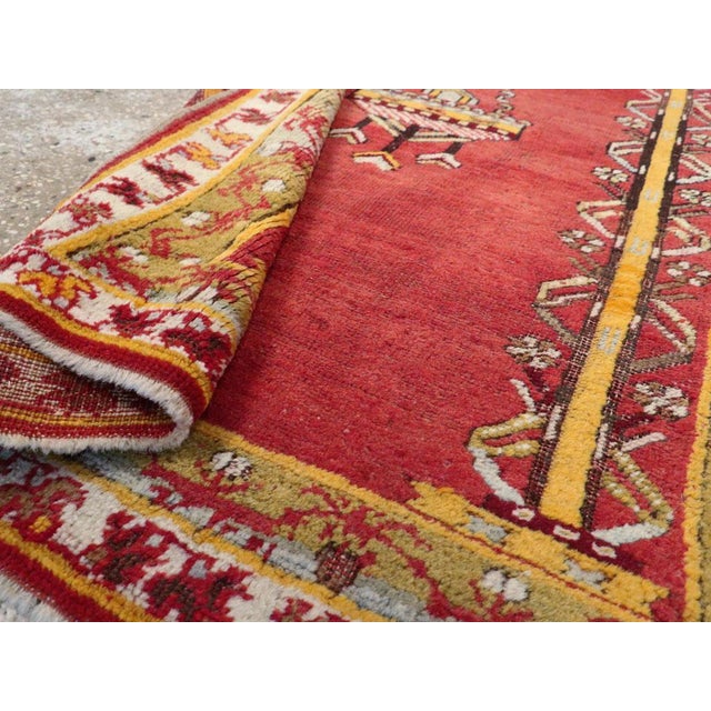 Galerie Shabab Collection Early 20th Century Turkish Ghiordes Throw Rug For Sale In New York - Image 6 of 6