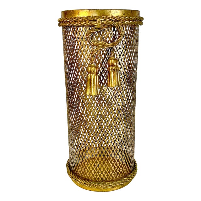 1950s Vintage Li Puma Italian Hollywood Regency Rope & Tassel Metal Mesh Umbrella Stand, Florence For Sale