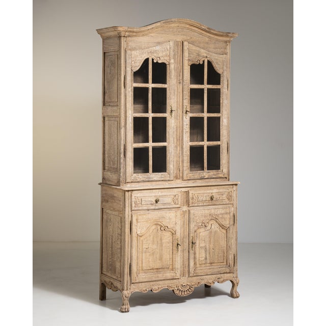 Tan Louis XIV Oak Vitrine, Baroque Style, France, 19th Century For Sale - Image 8 of 16