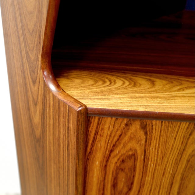 1950s Danish Rosewood Corner Cabinet W/ Indigo Stained Glass Doors For Sale - Image 12 of 16