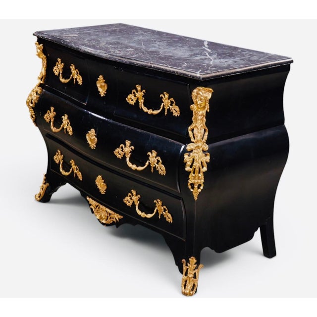 19th Century French Louis XV Ebonized Gilt-Bronze Mounted Bombé Marble-Top Chest For Sale - Image 4 of 7