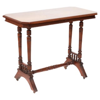 Antique Walnut Centre Table, 19th Century For Sale