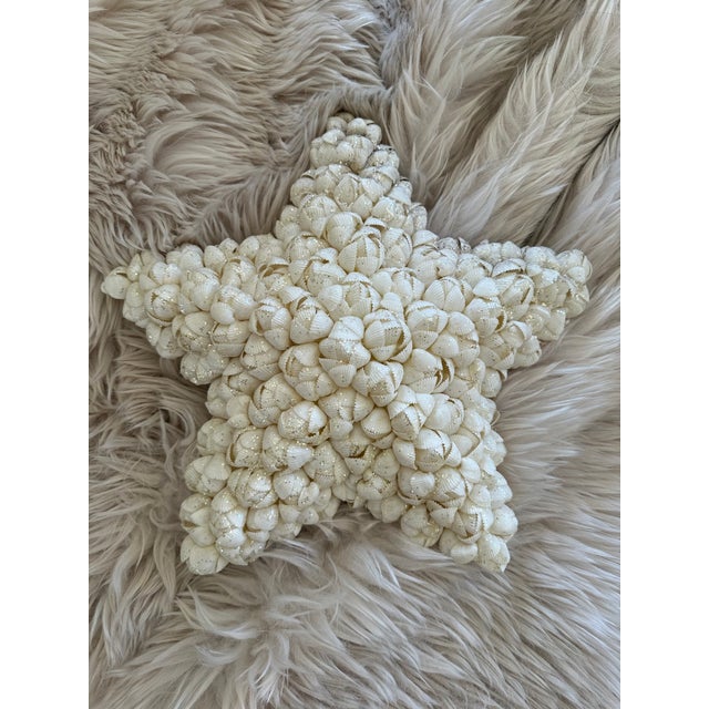 White Vintage 14.5” Very Large Seashell Encrusted Holiday Star , 1980’s For Sale - Image 8 of 11