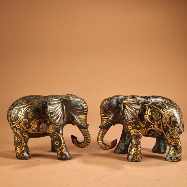 Arts & Crafts Pair of Vintage Bronze Elephant Statues For Sale - Image 3 of 9