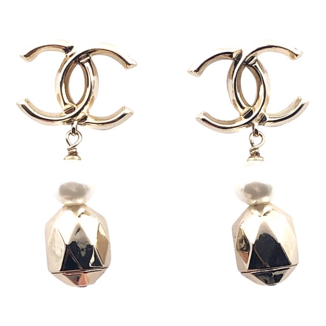 Chanel Gold CC Pearl Geo Dangle Piercing Earrings, A Pair For Sale