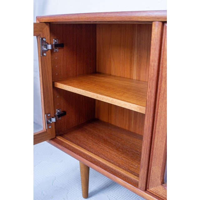 1980s Vintage Danish Teak Display Cabinet, 1980s For Sale - Image 5 of 16