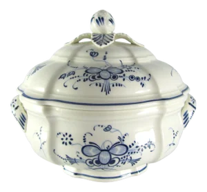 Vintage Chinoiserie Blue & White Floral Mini Miniature Tureen Lidded