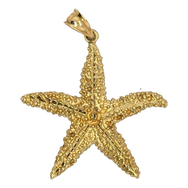 14k Yellow Gold Textured Starfish Pendant For Sale