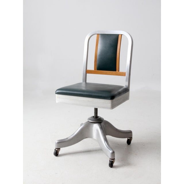 Mid-Century Modern Mid-Century Shaw-Walker Swivel Desk Chair For Sale - Image 3 of 14