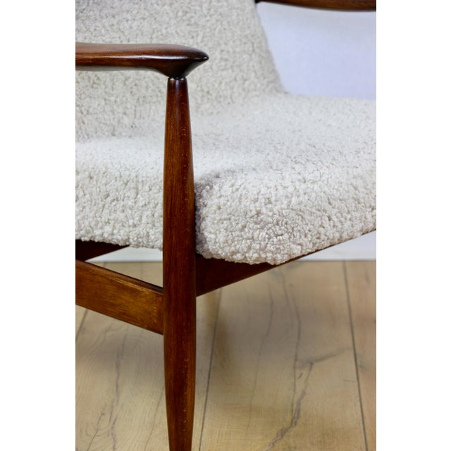 Vintage GFM 300-202 Armchair in Beige Cream Bouclé Lamb from J. Kedziorek, 1970s For Sale - Image 12 of 16