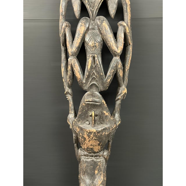 Tribal Mid 20th Century Papua New Guinea Middle Sepik Region Ceremonial Suspension Food Hook For Sale - Image 3 of 10
