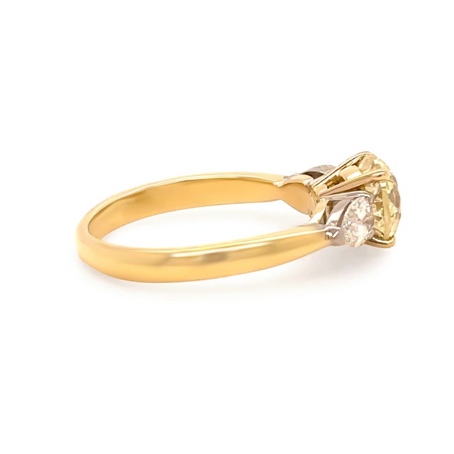 Contemporary Dcla 18ct Yellow & White Gold Diamond Engagement Ring 1.79ct 3.64g, Size 6 For Sale - Image 3 of 10