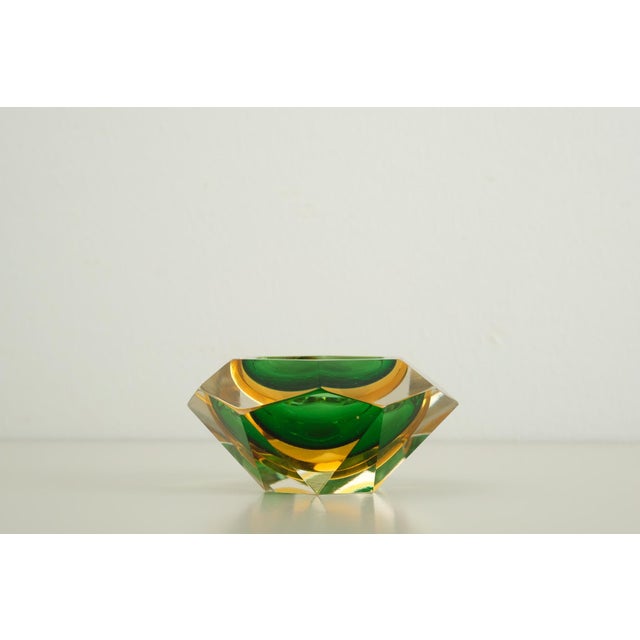 Murano Glass Bowl attributed to Flávio Poli for Seguso Vetri d'Arte, 1970s For Sale - Image 9 of 9
