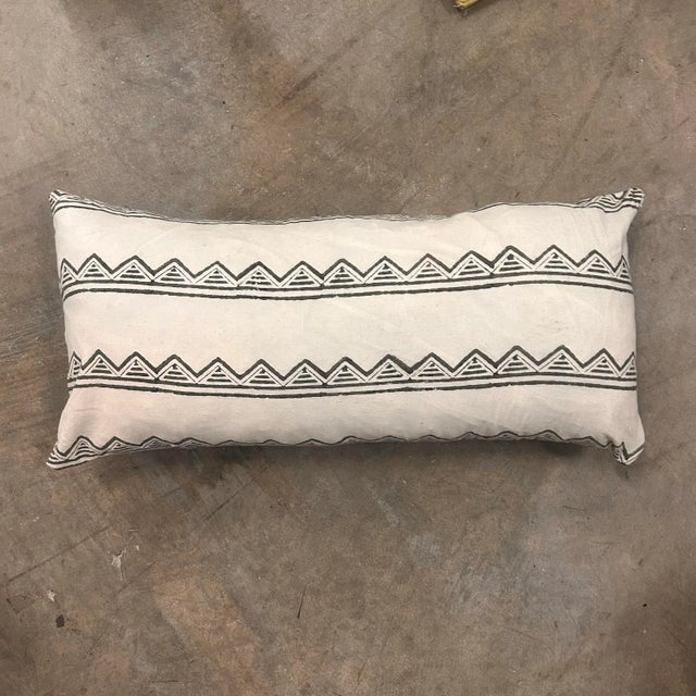 Tribal Les Indiennes Green and White Lumbar Pillow For Sale - Image 3 of 3
