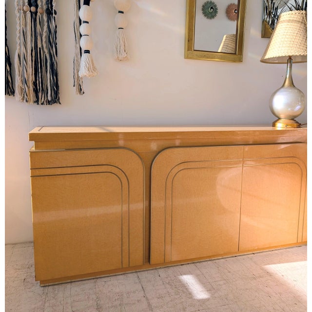 Mid-Century Italian Birch Burl & Brass Sideboard attributed to Turri, 1970s For Sale - Image 4 of 18