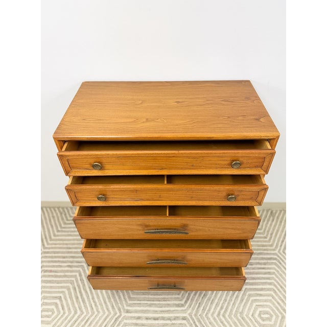 Wood Vintage Heritage Tallboy Dresser Brutalist Brass Pulls Mid-Century Modern For Sale - Image 7 of 12