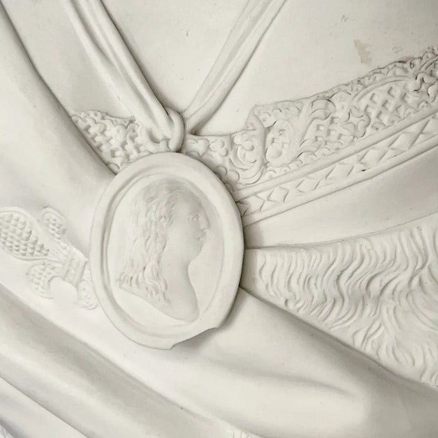 Marie Antoinette Bust, 1800s, Porcelain For Sale - Image 4 of 9