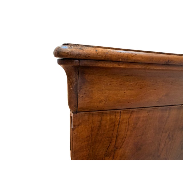 Early 19th Century French Provincial Charles X Burled Walnut Commode. For Sale - Image 14 of 14