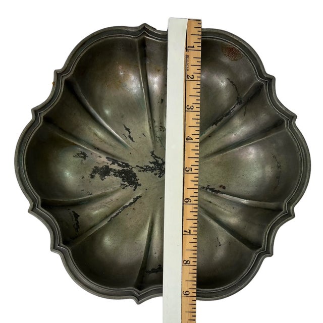 Mid Century Modern Rose International Etain French Pewter Scalloped Lobed Metal Bowl, France For Sale In Los Angeles - Image 6 of 13