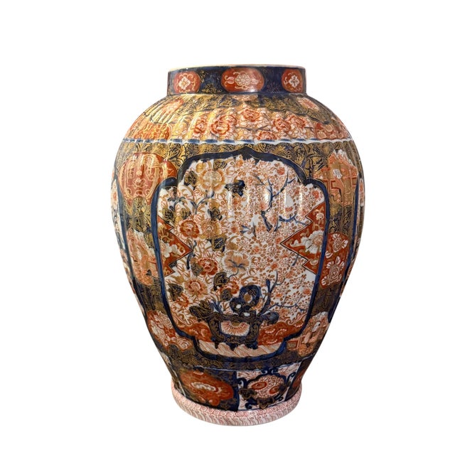 Late 19th Century Japanese Imari Ribbed Porcelain Floor Vase For Sale In Tampa - Image 6 of 11