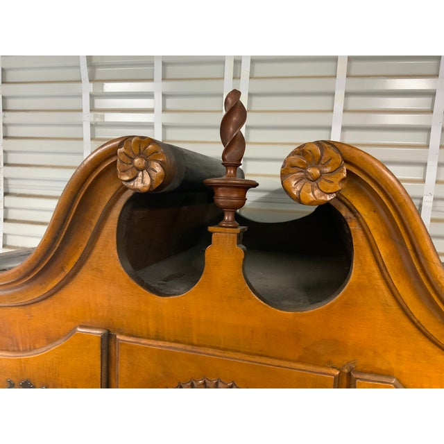Early 20th Century Curly Maple Highboy For Sale In Tampa - Image 6 of 17